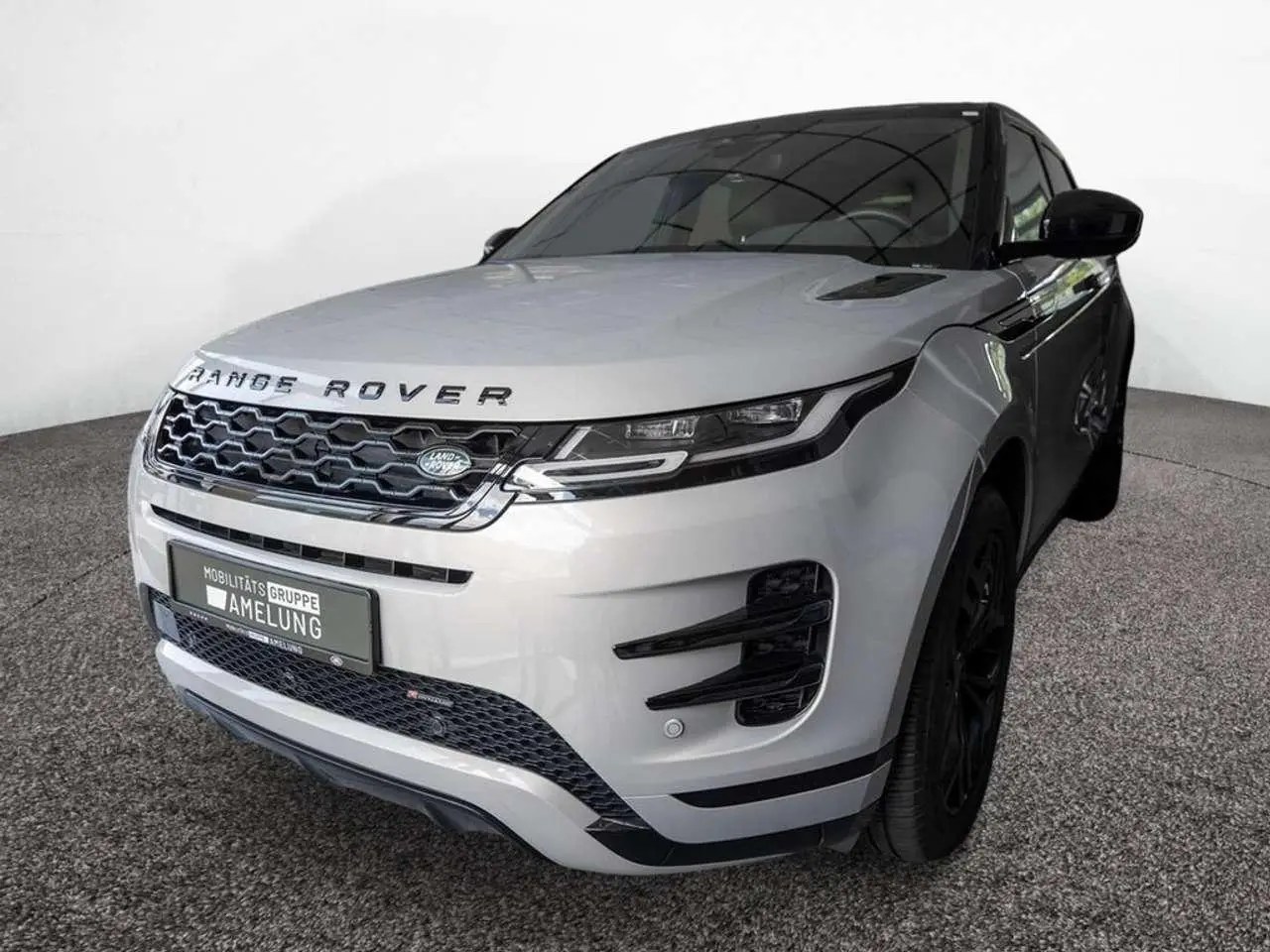 Photo 1 : Land Rover Range Rover Evoque 2023 Petrol