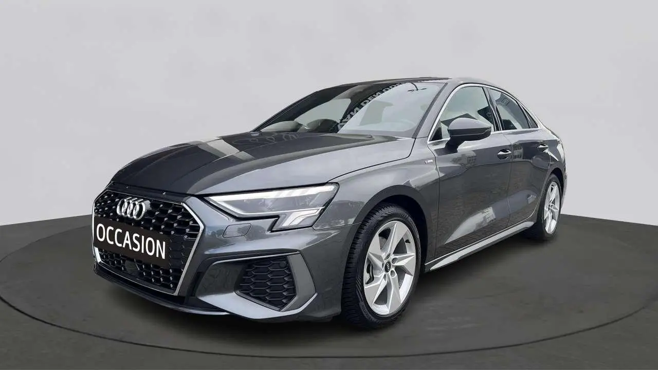 Photo 1 : Audi A3 2023 Petrol