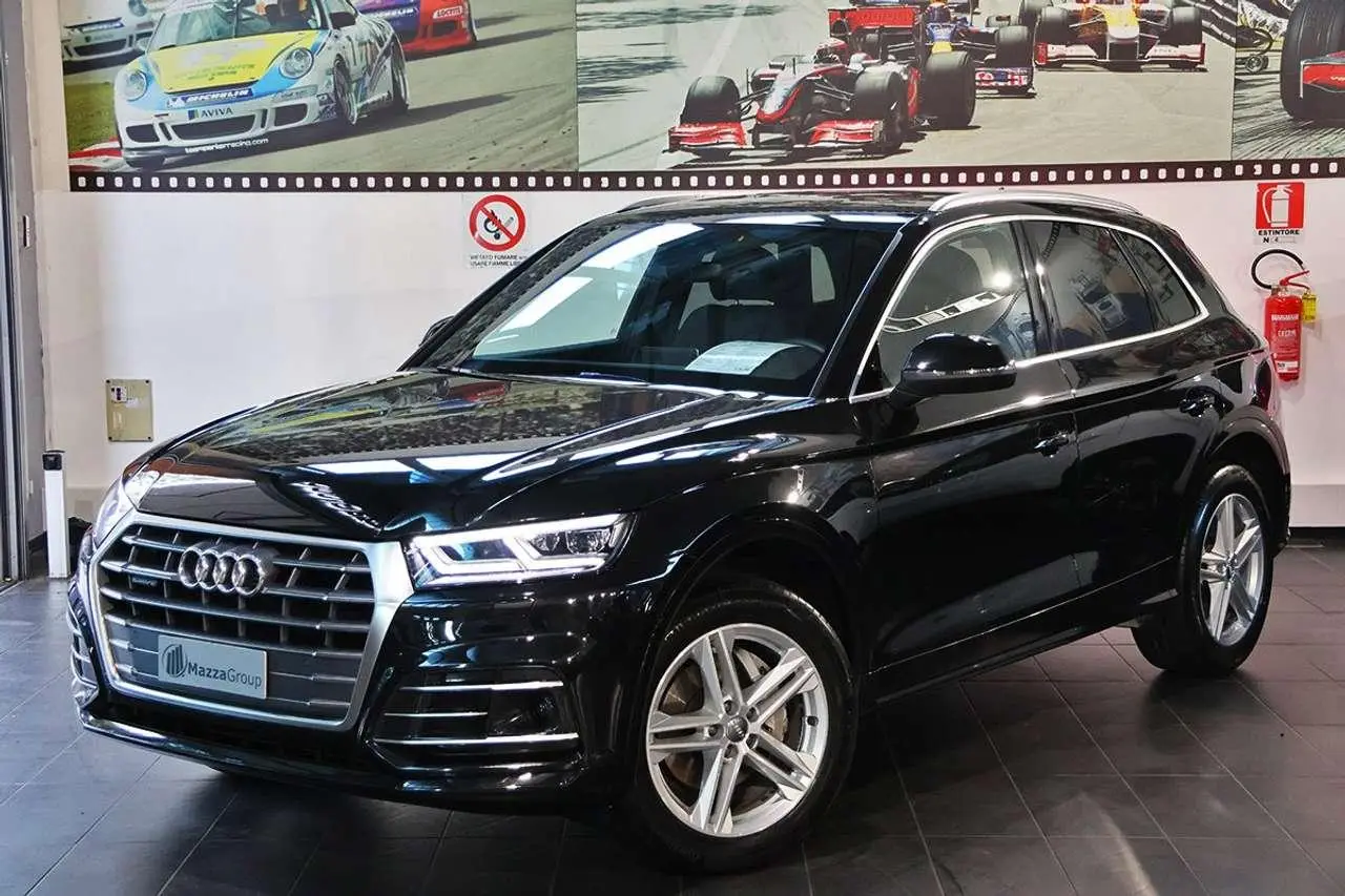 Photo 1 : Audi Q5 2020 Diesel