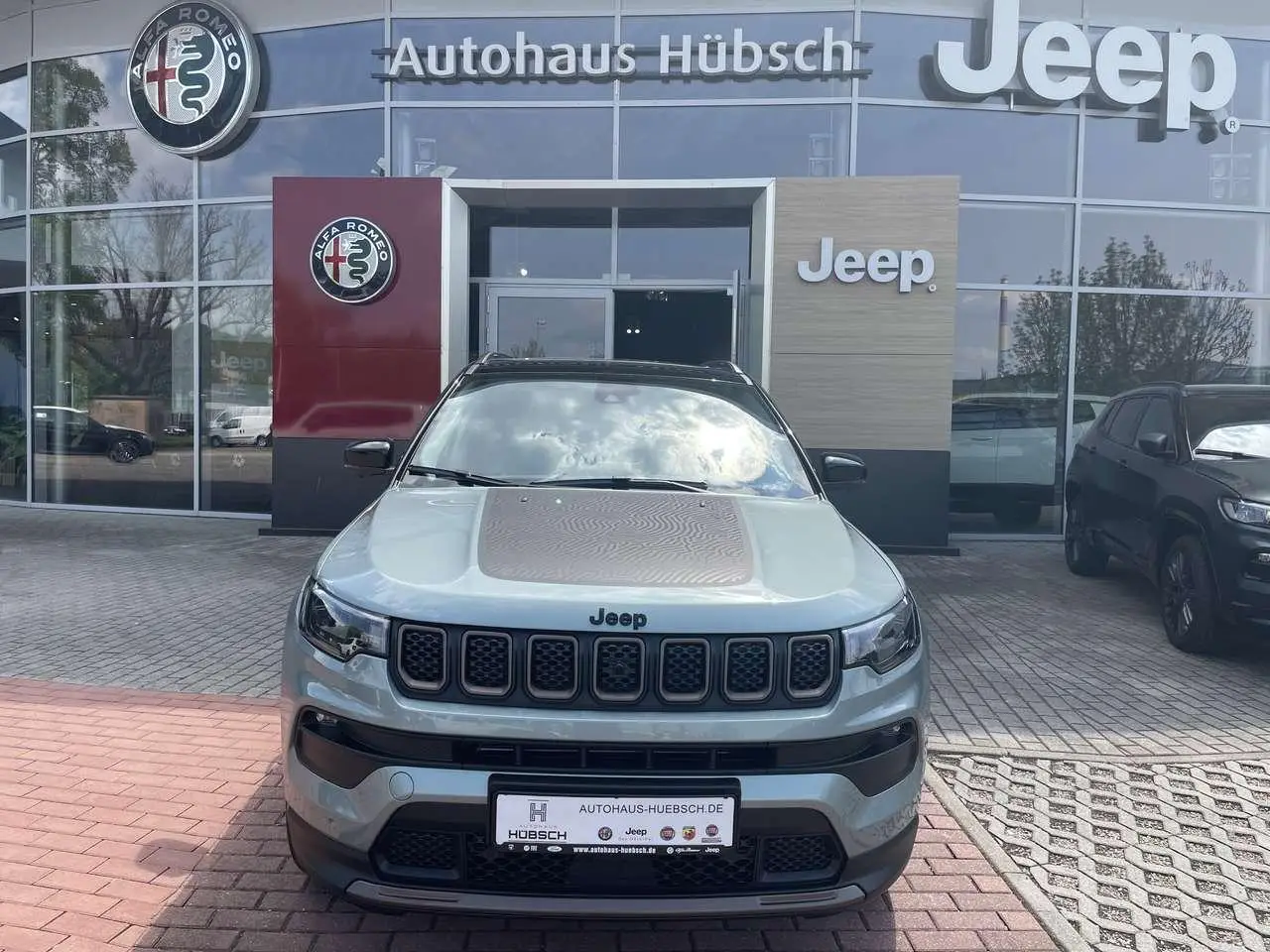 Photo 1 : Jeep Compass 2022 Hybrid