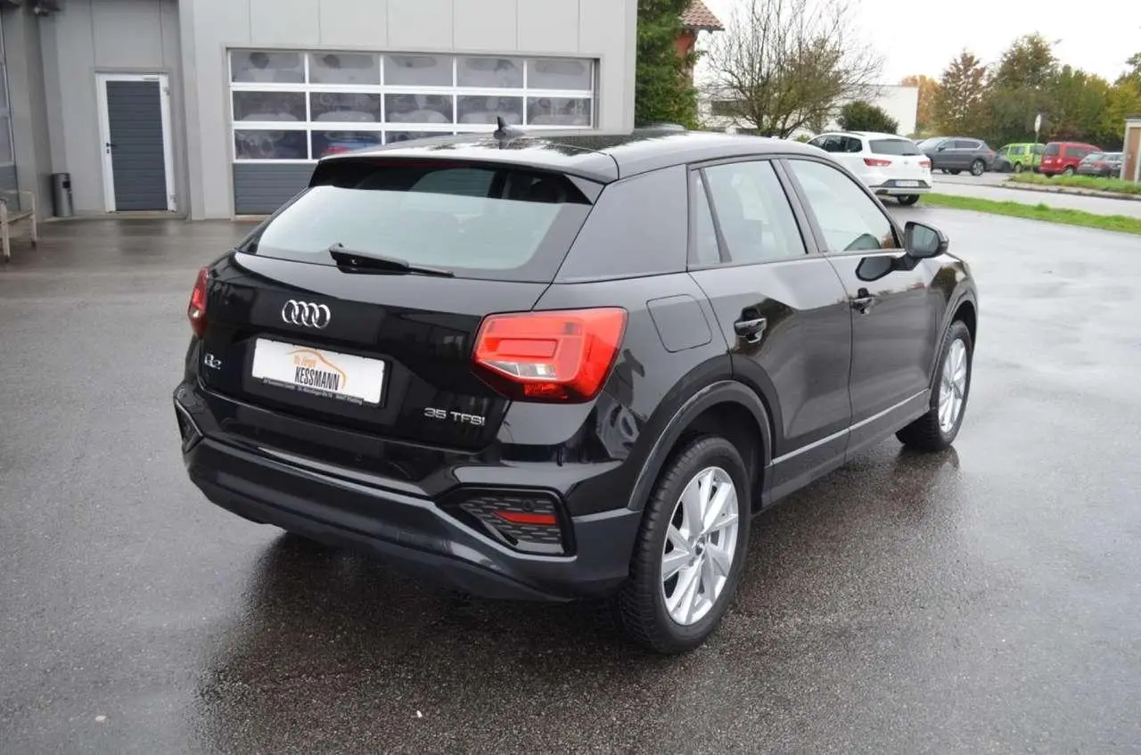 Photo 1 : Audi Q2 2021 Essence