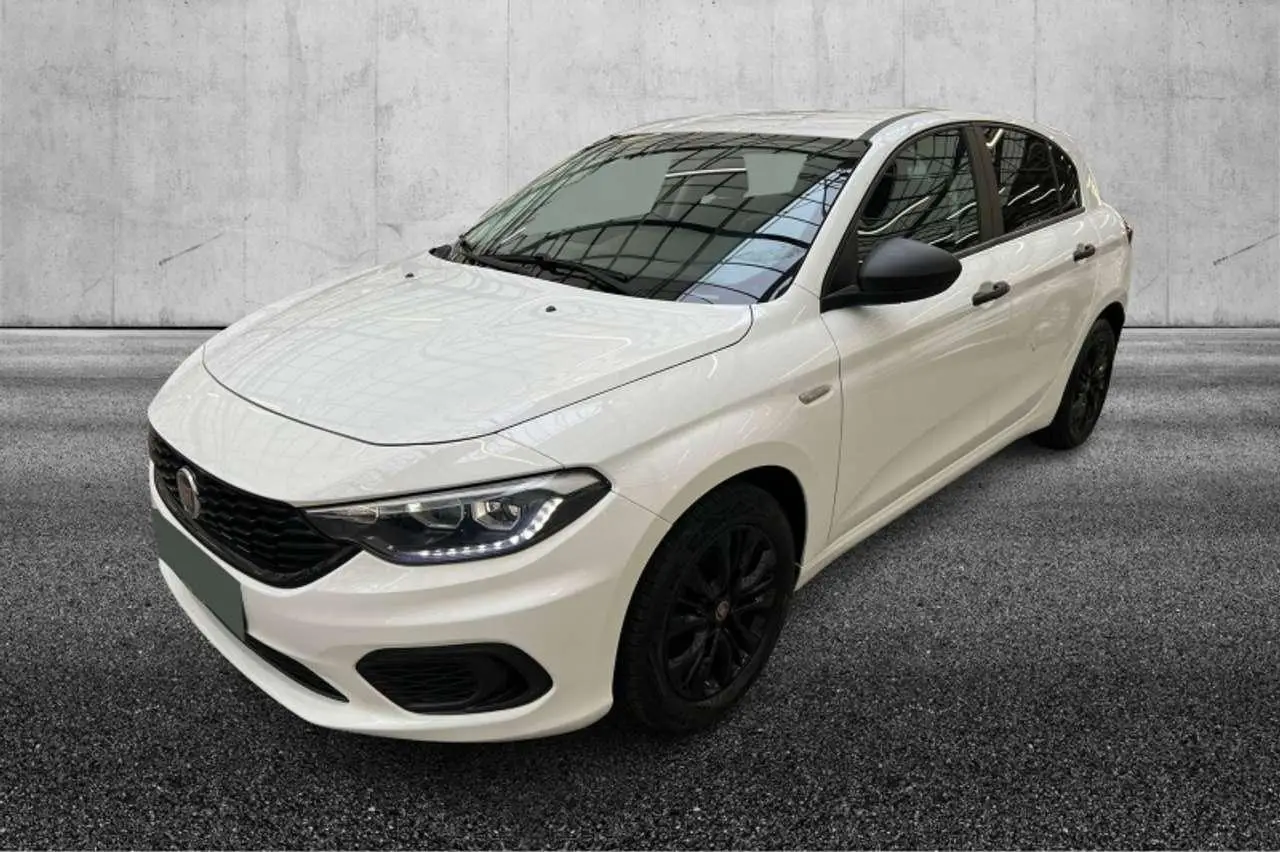 Photo 1 : Fiat Tipo 2020 Petrol