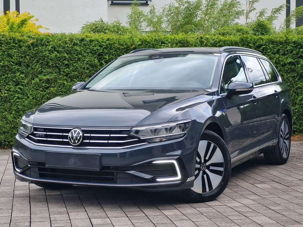 Photo 1 : Volkswagen Passat 2021 Hybrid