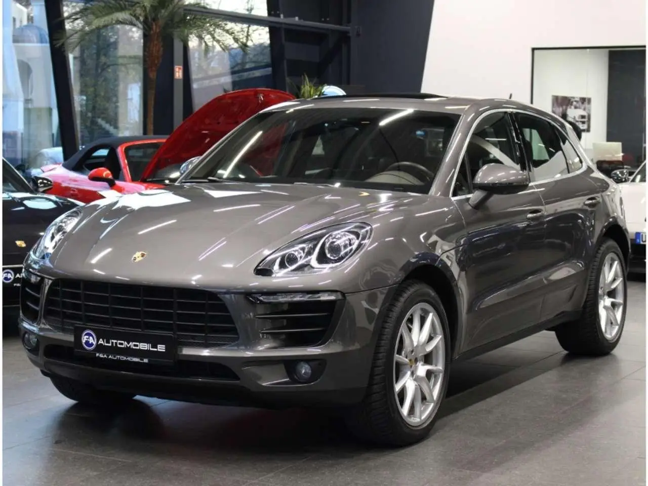 Photo 1 : Porsche Macan 2015 Diesel