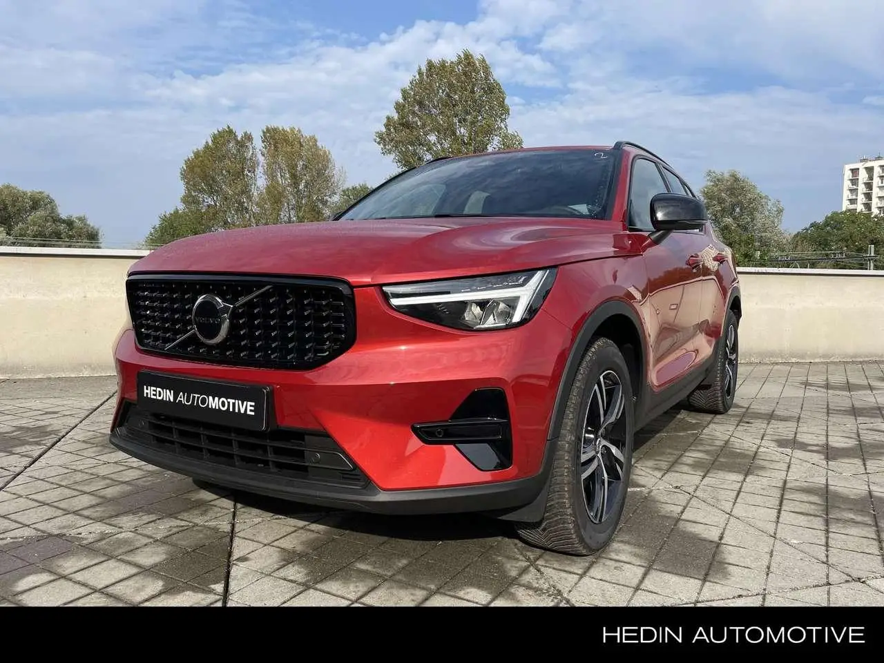 Photo 1 : Volvo Xc40 2024 Hybride