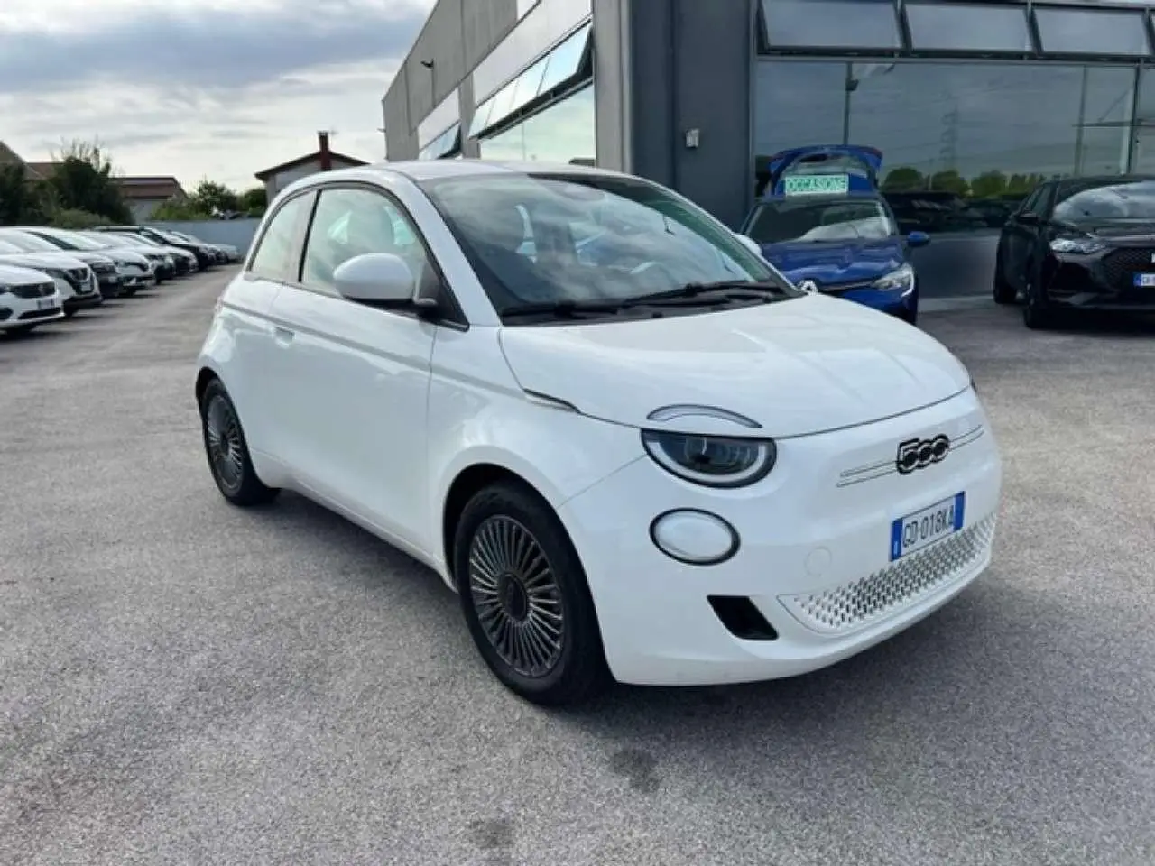 Photo 1 : Fiat 500 2021 Electric