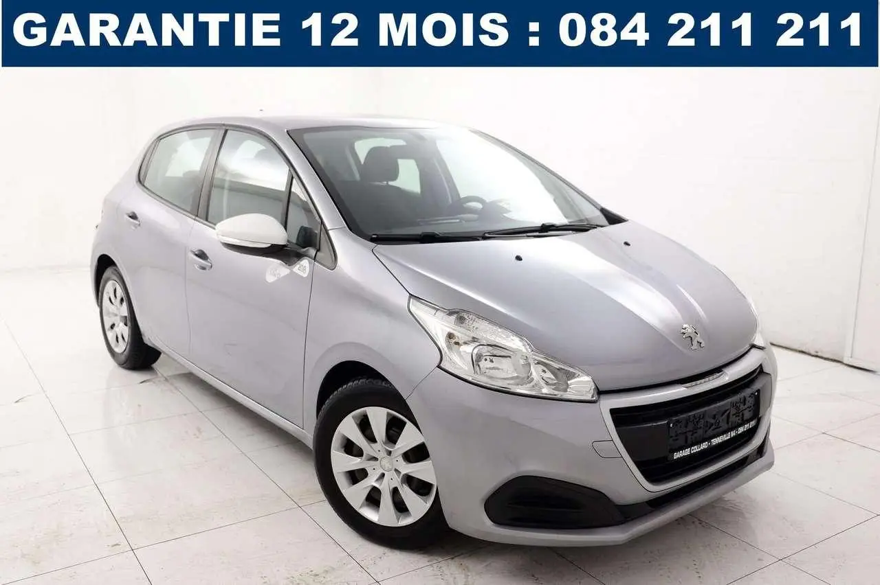 Photo 1 : Peugeot 208 2019 Petrol