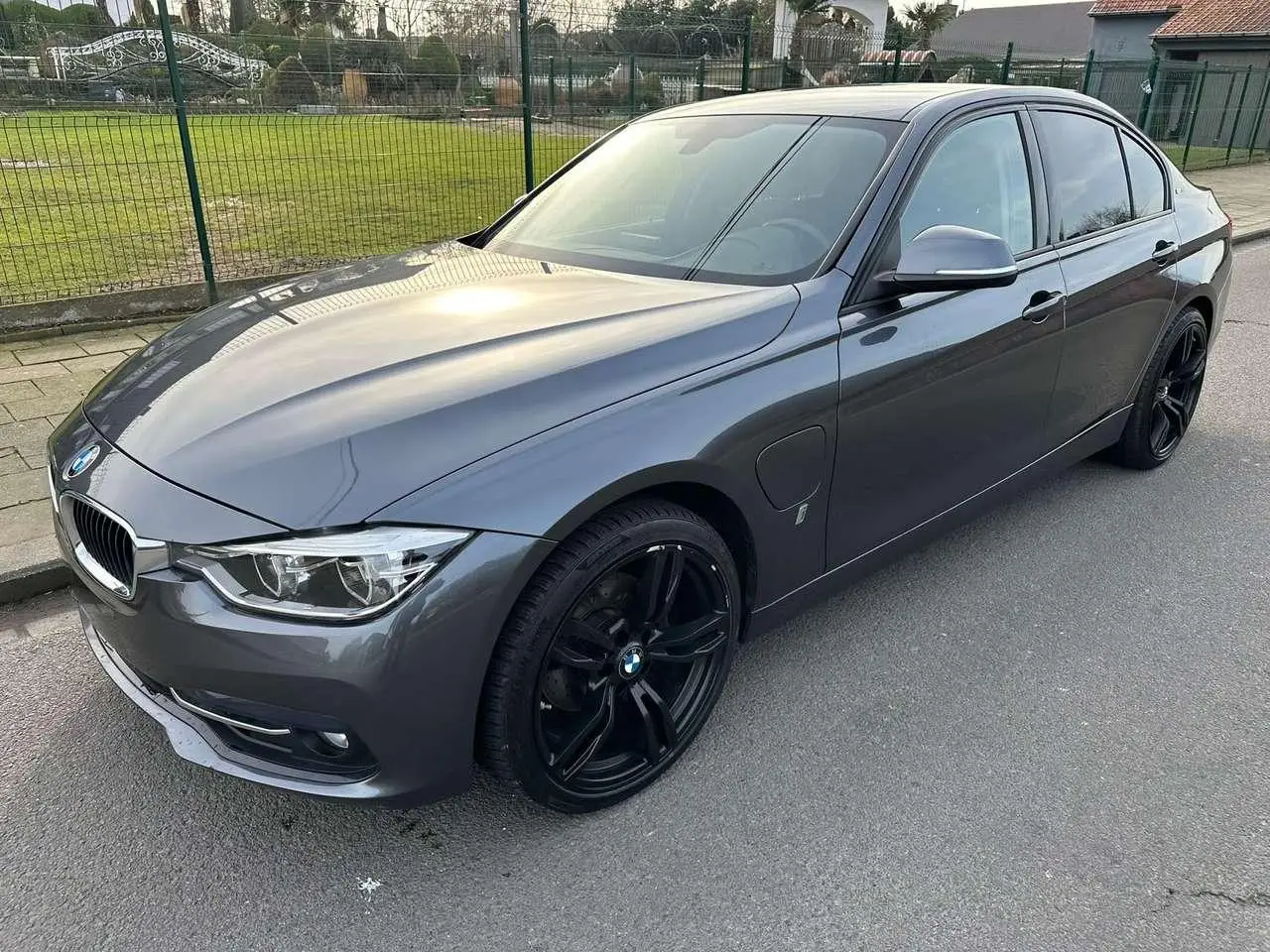 Photo 1 : Bmw Serie 3 2017 Petrol