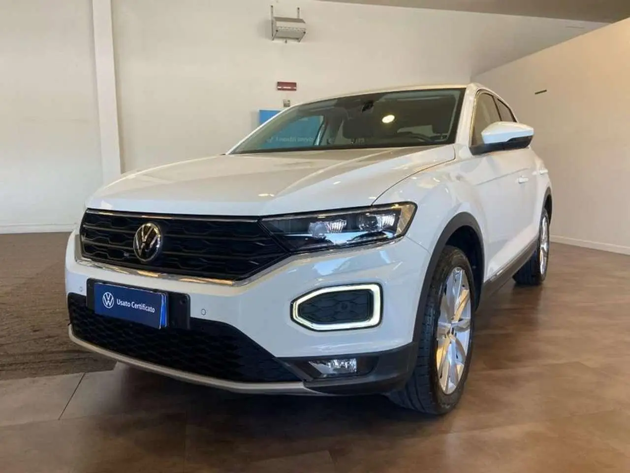 Photo 1 : Volkswagen T-roc 2021 Essence