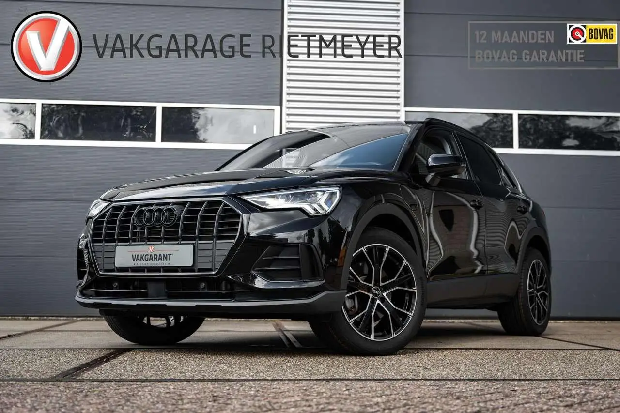 Photo 1 : Audi Q3 2022 Hybride