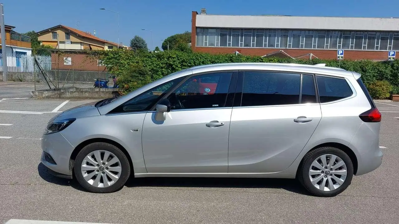 Photo 1 : Opel Zafira 2017 Diesel