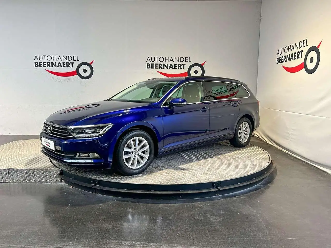 Photo 1 : Volkswagen Passat 2019 Diesel