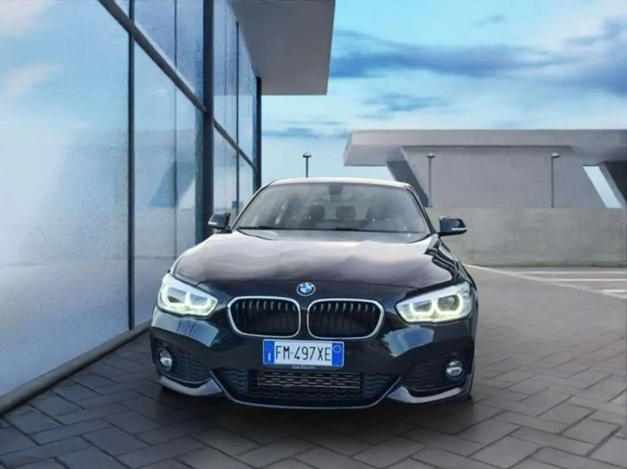 Photo 1 : Bmw Serie 1 2018 Diesel