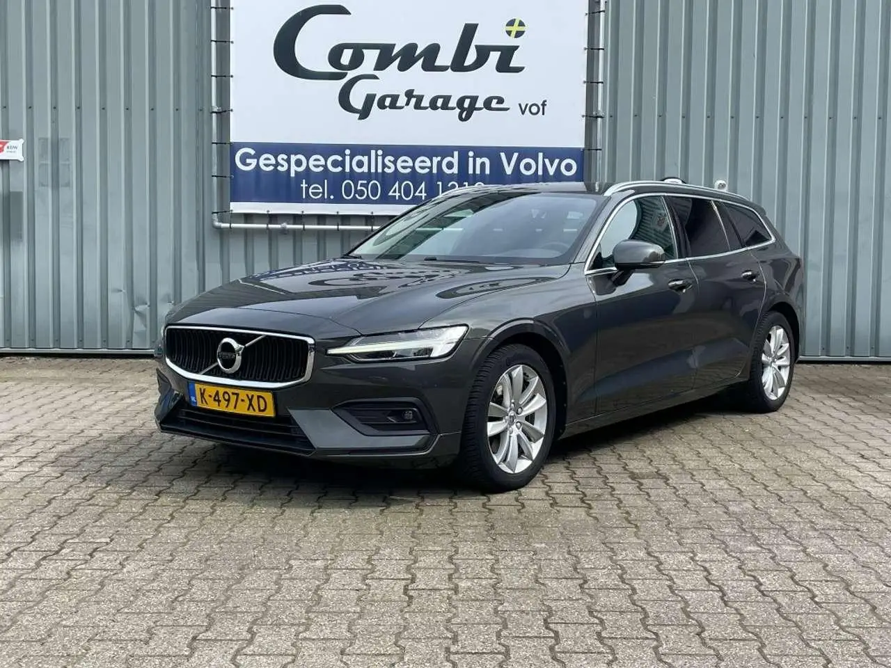 Photo 1 : Volvo V60 2021 Essence