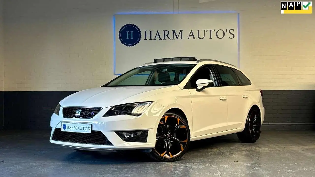 Photo 1 : Seat Leon 2017 Petrol