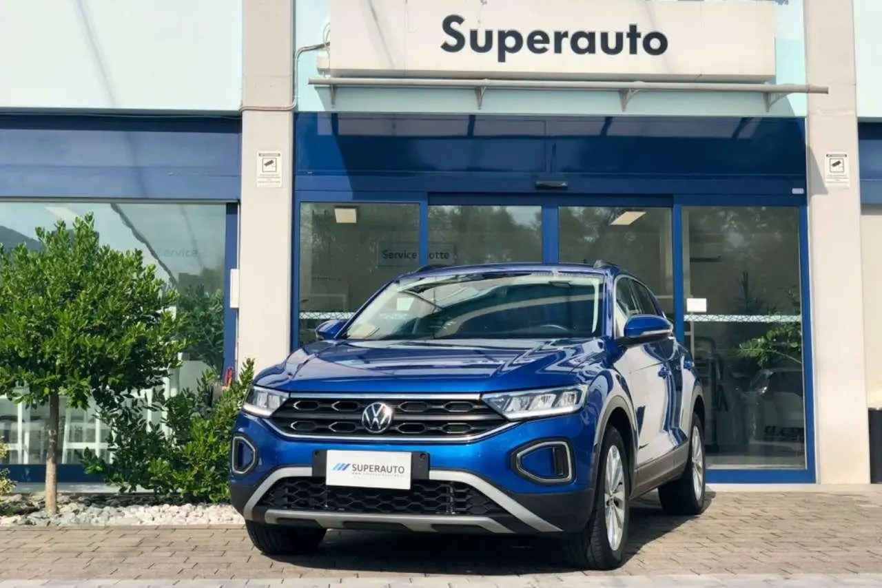 Photo 1 : Volkswagen T-roc 2022 Petrol