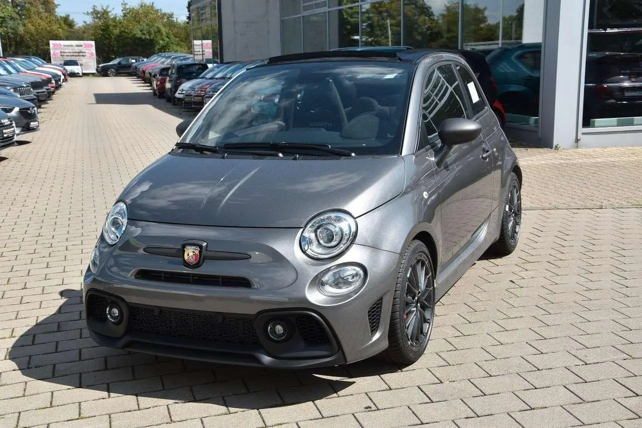 Photo 1 : Abarth 695 2024 Petrol