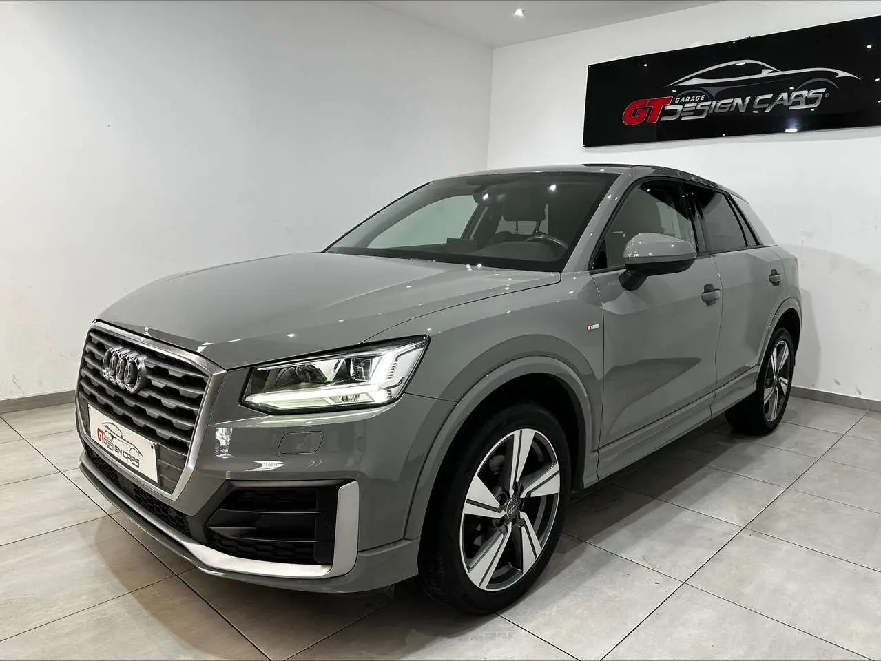 Photo 1 : Audi Q2 2020 Diesel