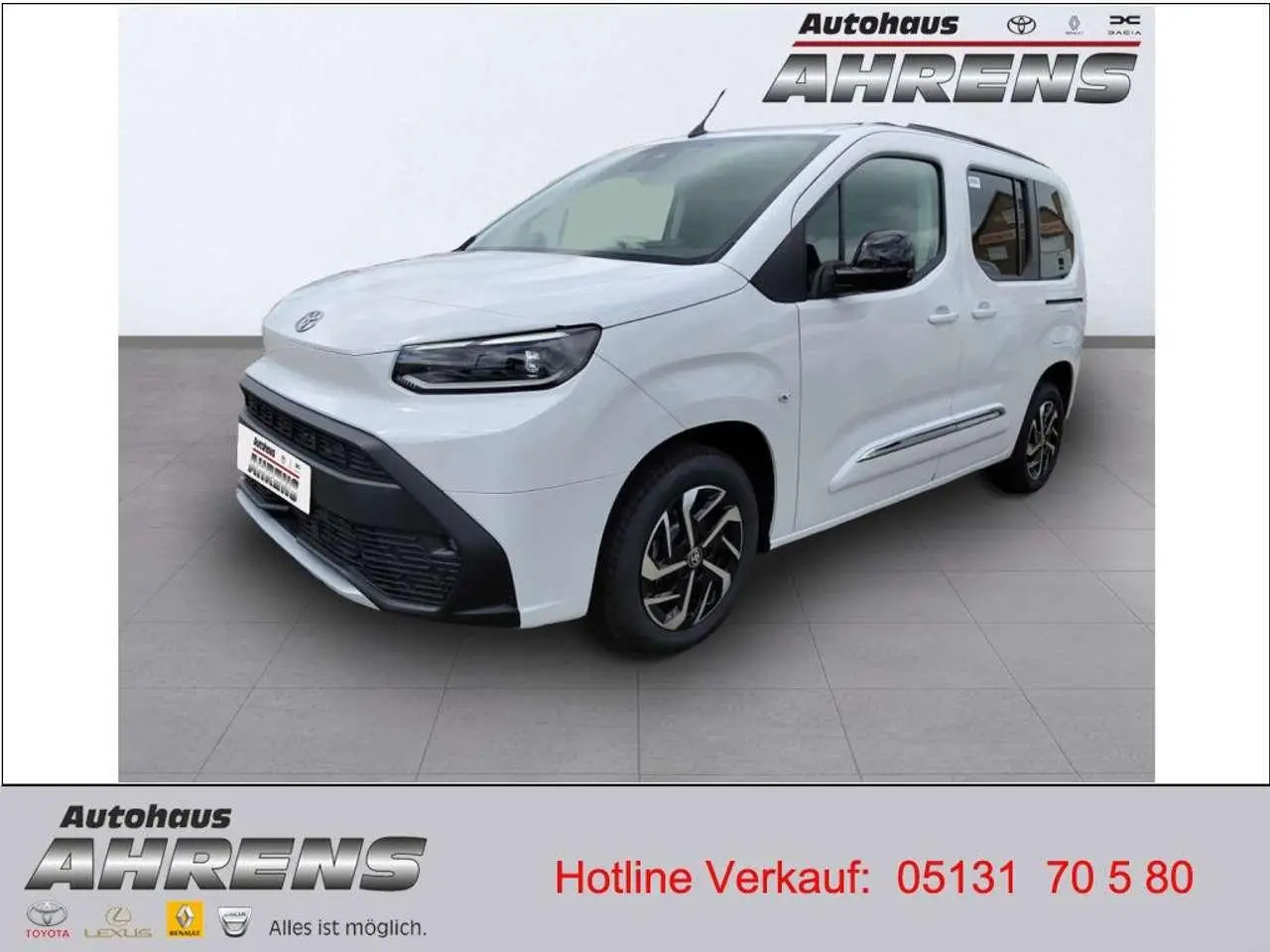 Photo 1 : Toyota Proace 2024 Petrol