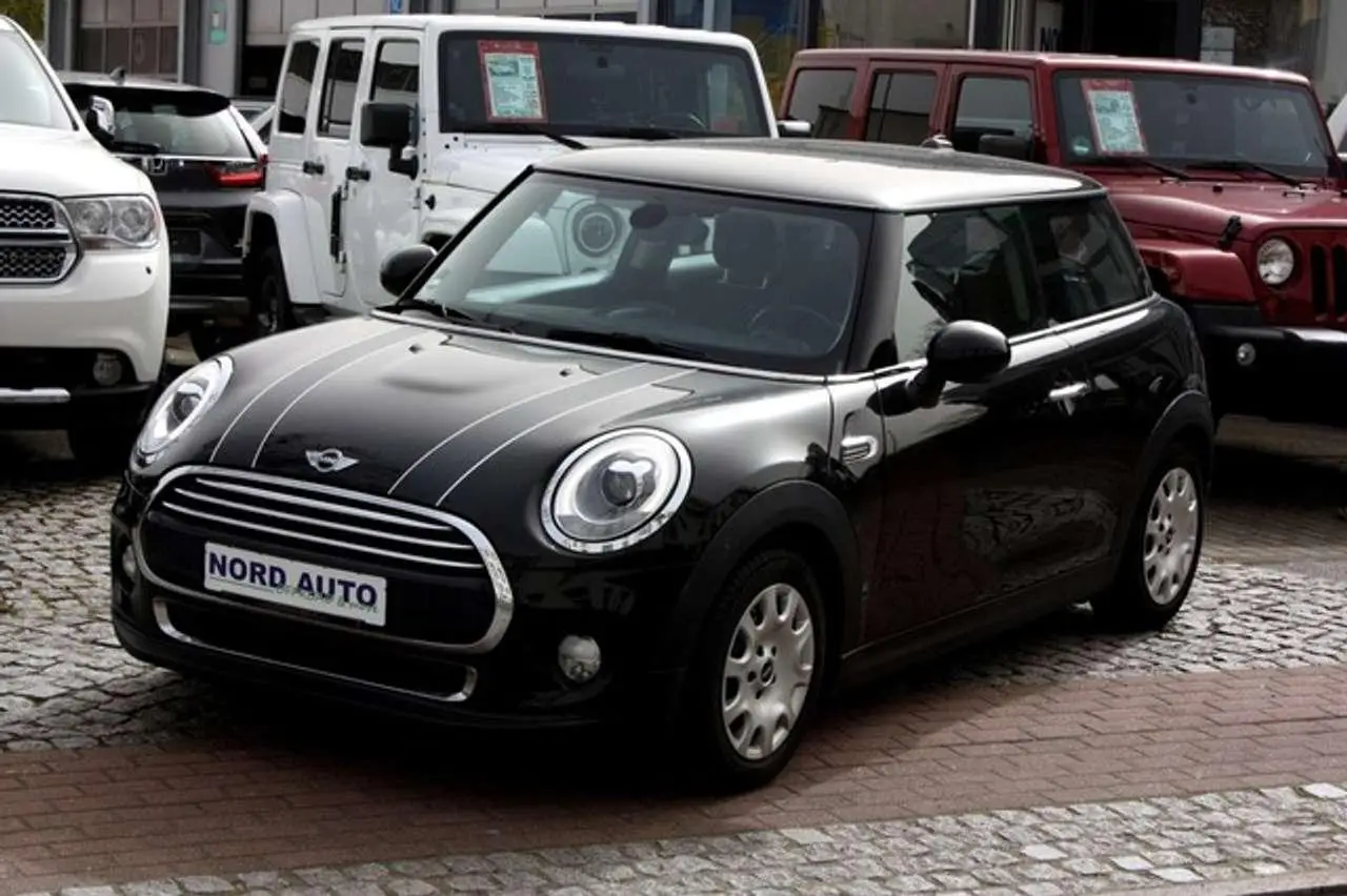 Photo 1 : Mini Cooper 2016 Petrol