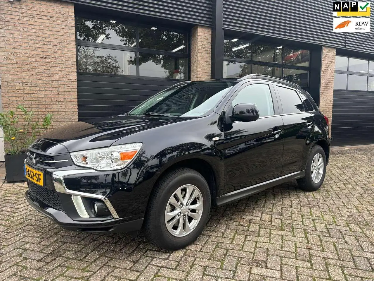 Photo 1 : Mitsubishi Asx 2019 Petrol