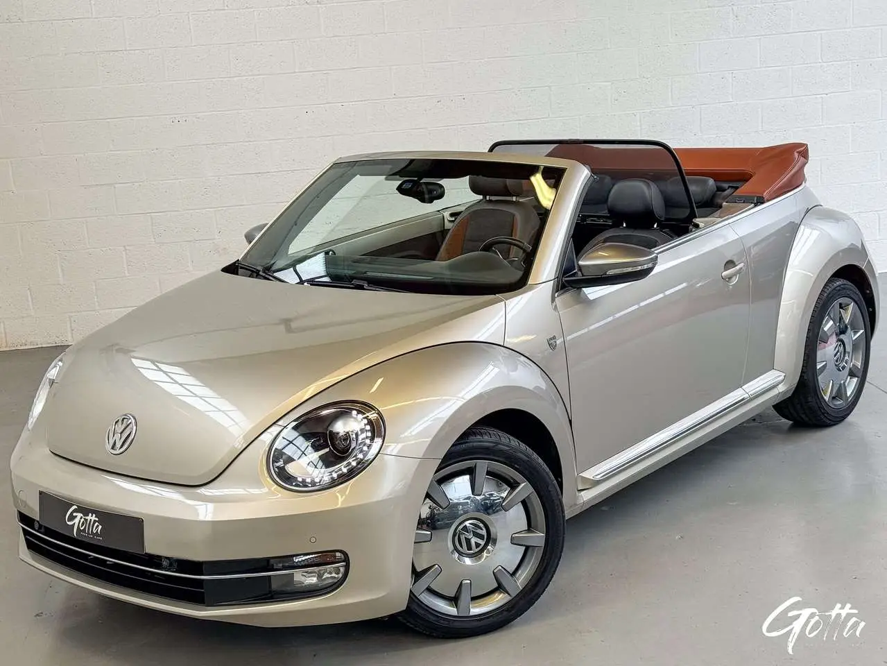 Photo 1 : Volkswagen Beetle 2015 Petrol