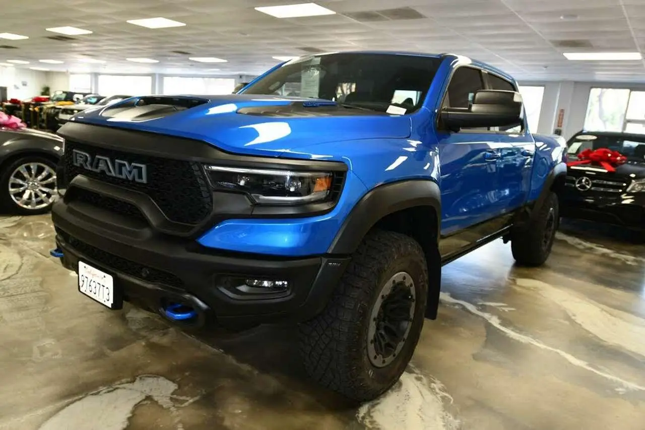 Photo 1 : Dodge Ram 2022 Petrol