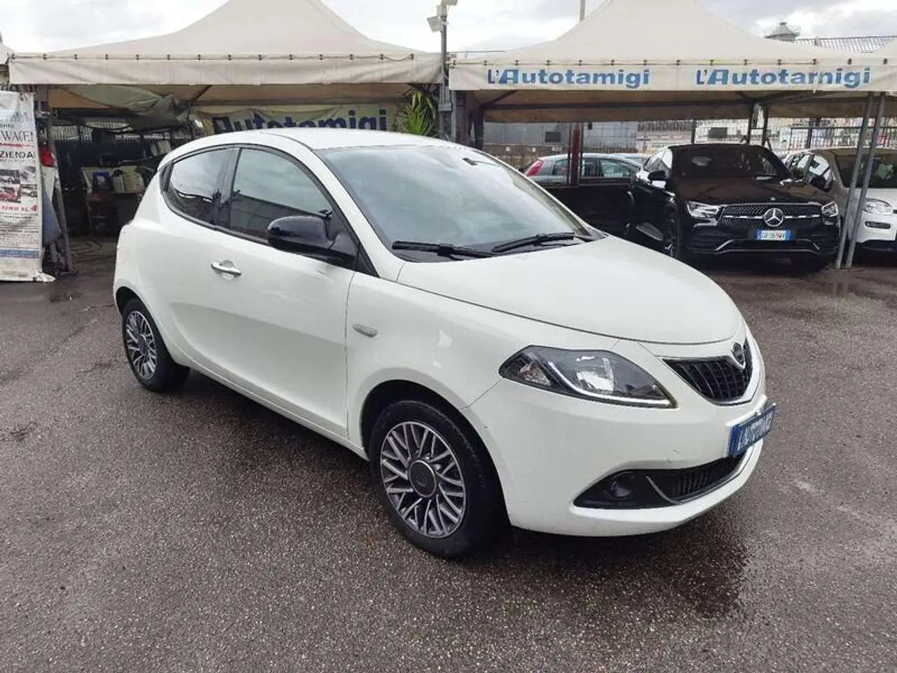 Photo 1 : Lancia Ypsilon 2023 Hybride