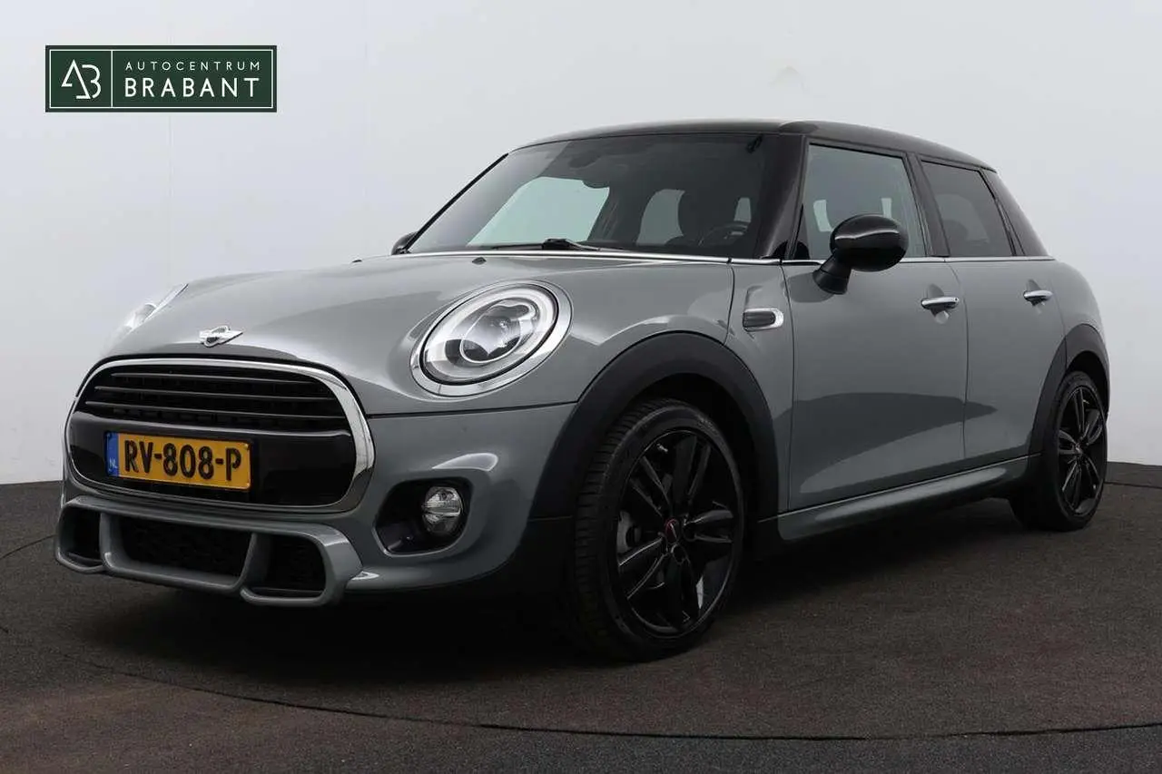 Photo 1 : Mini Cooper 2018 Petrol