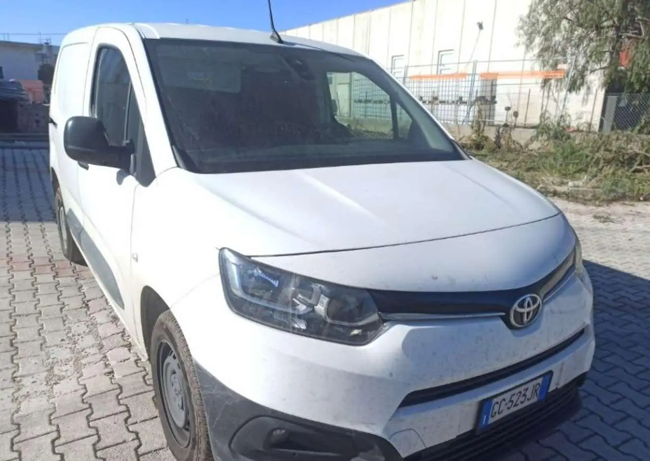 Photo 1 : Toyota Proace 2020 Diesel