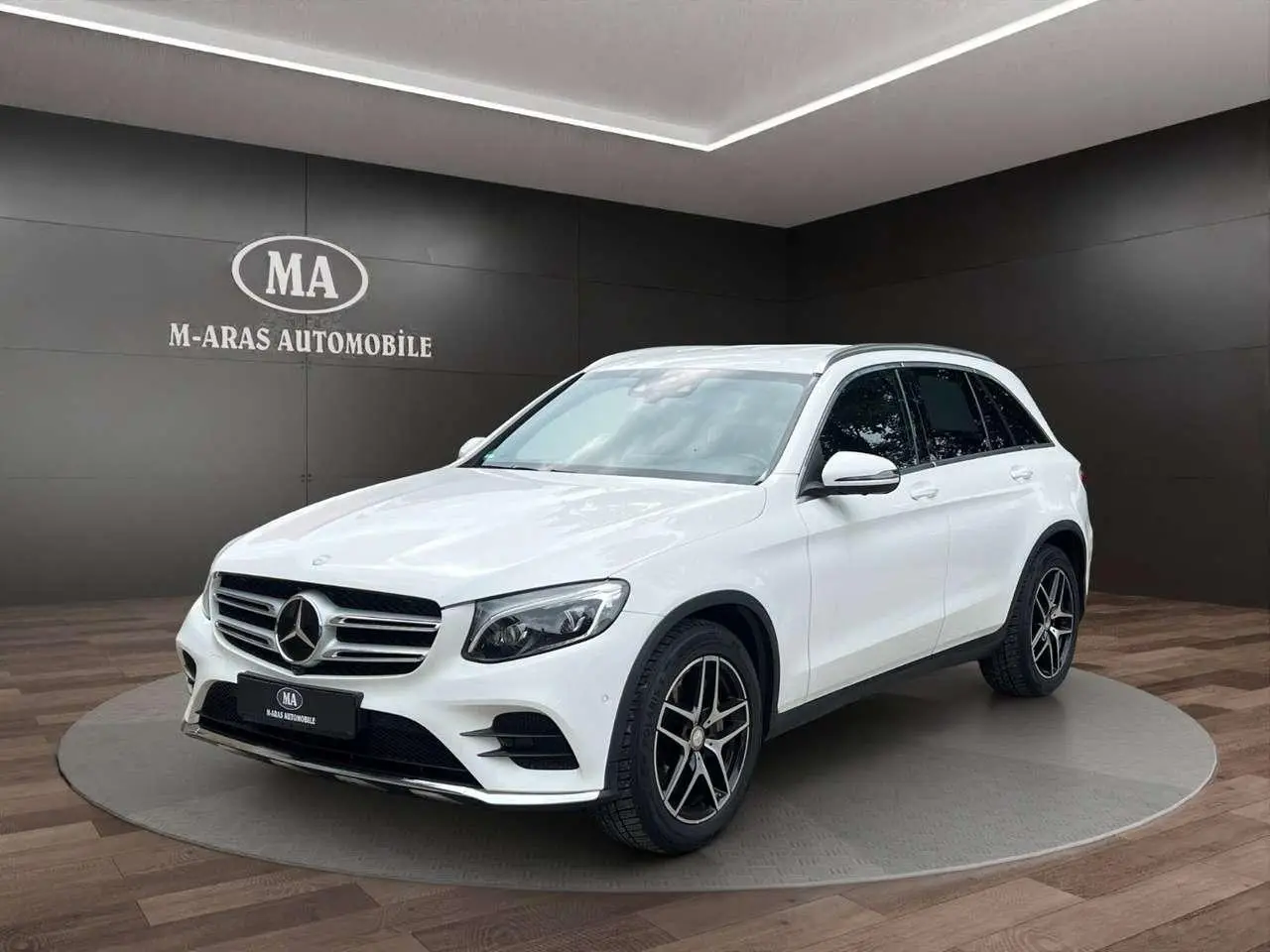 Photo 1 : Mercedes-benz Classe Glc 2016 Essence