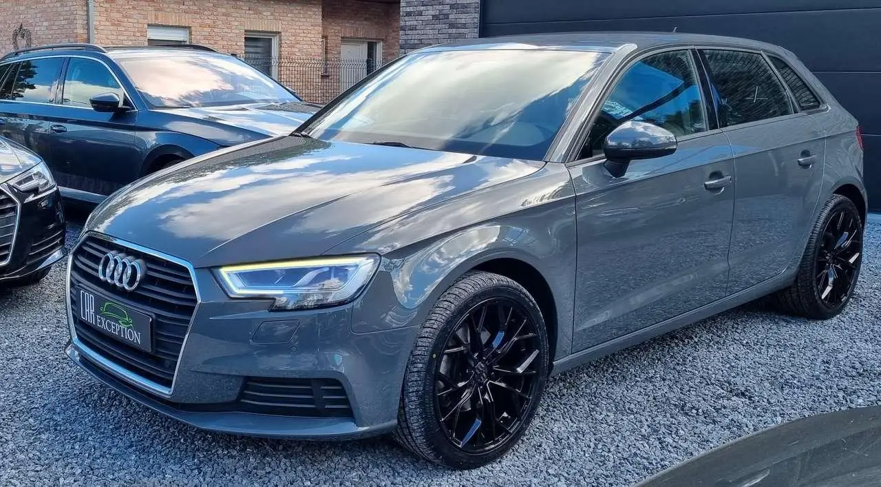 Photo 1 : Audi A3 2019 Diesel