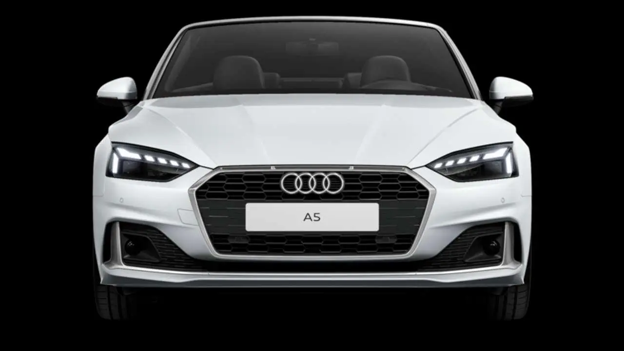 Photo 1 : Audi A5 2023 Hybrid