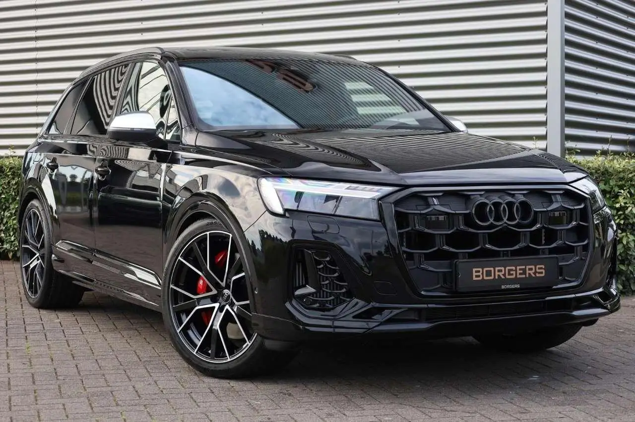 Photo 1 : Audi Sq7 2024 Petrol