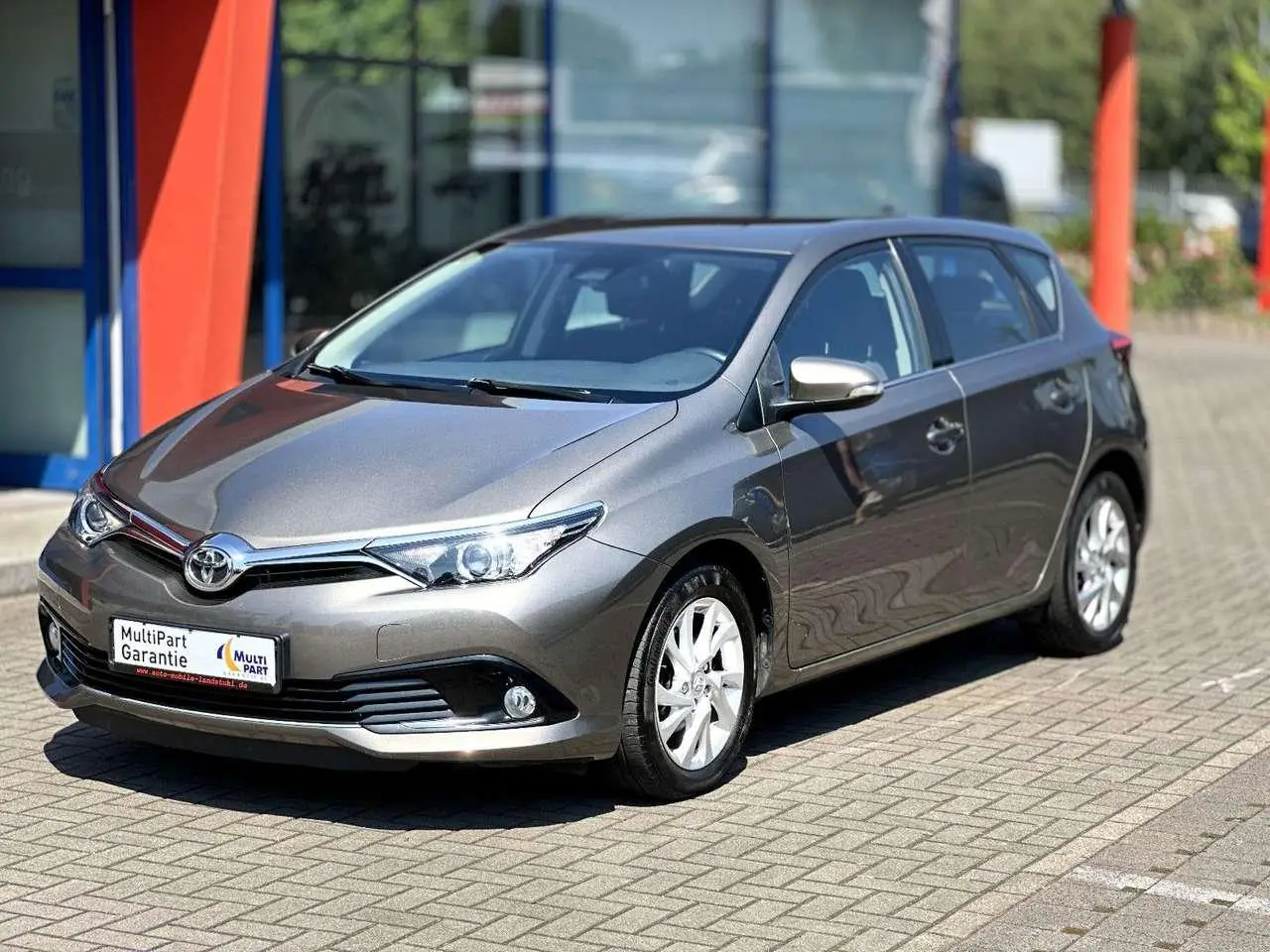 Photo 1 : Toyota Auris 2017 Petrol