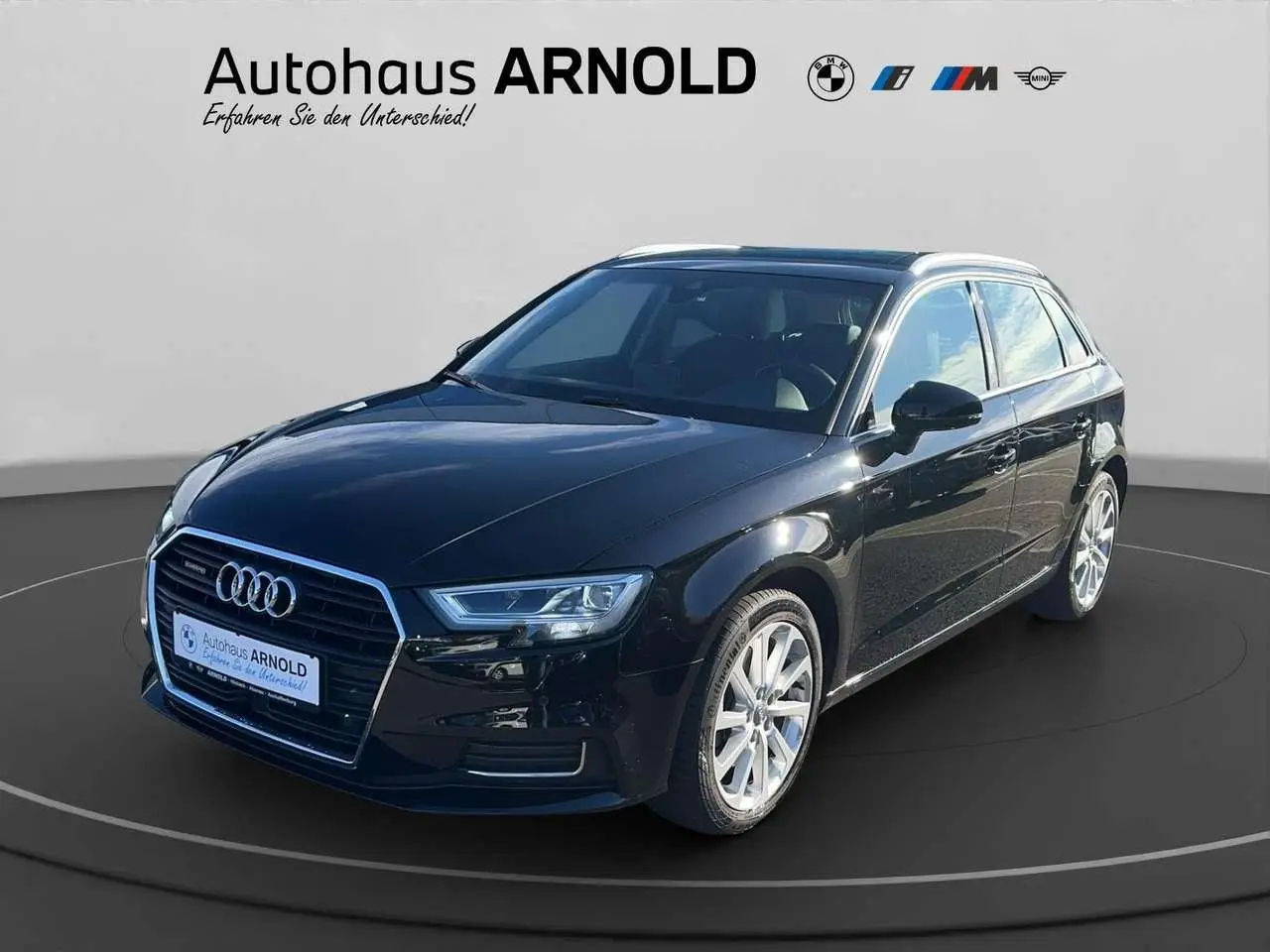 Photo 1 : Audi A3 2017 Petrol