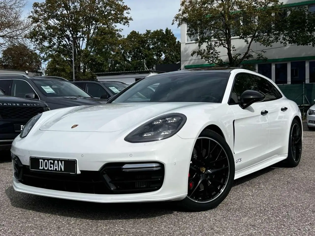 Photo 1 : Porsche Panamera 2018 Essence