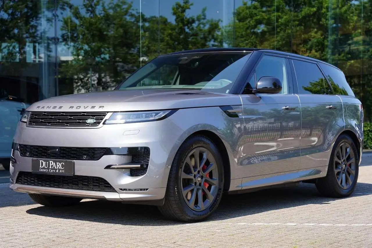 Photo 1 : Land Rover Range Rover Sport 2024 Hybrid