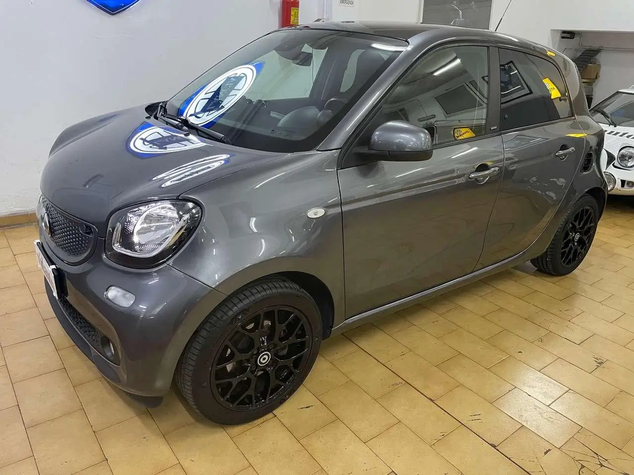 Photo 1 : Smart Forfour 2017 Essence