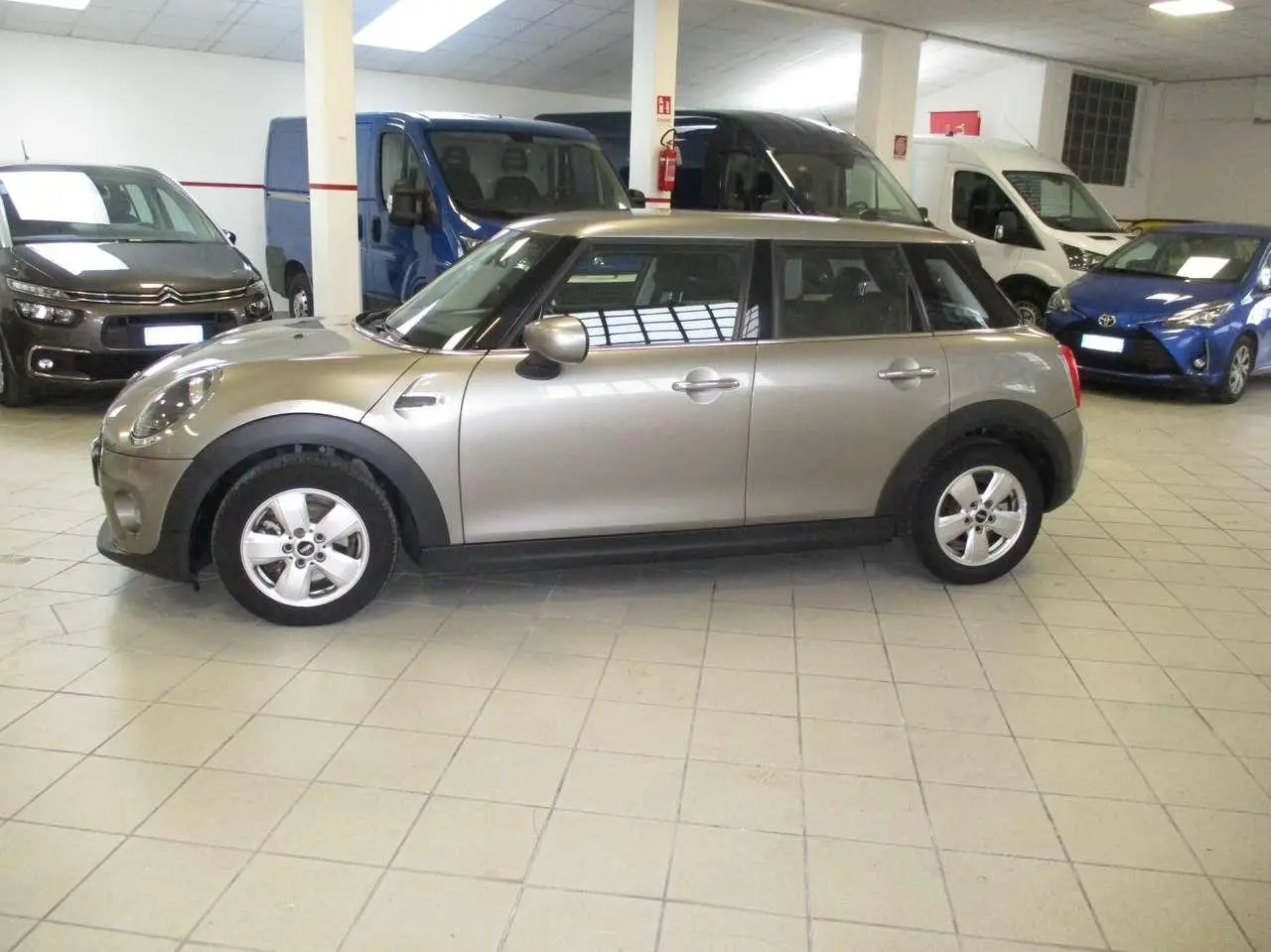 Photo 1 : Mini Cooper 2020 Essence