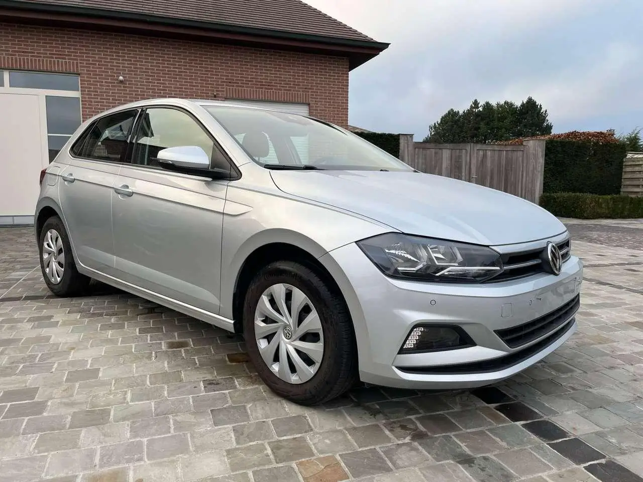 Photo 1 : Volkswagen Polo 2020 Petrol