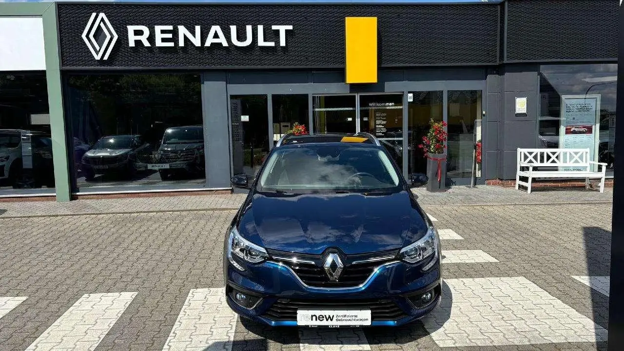 Photo 1 : Renault Megane 2019 Essence