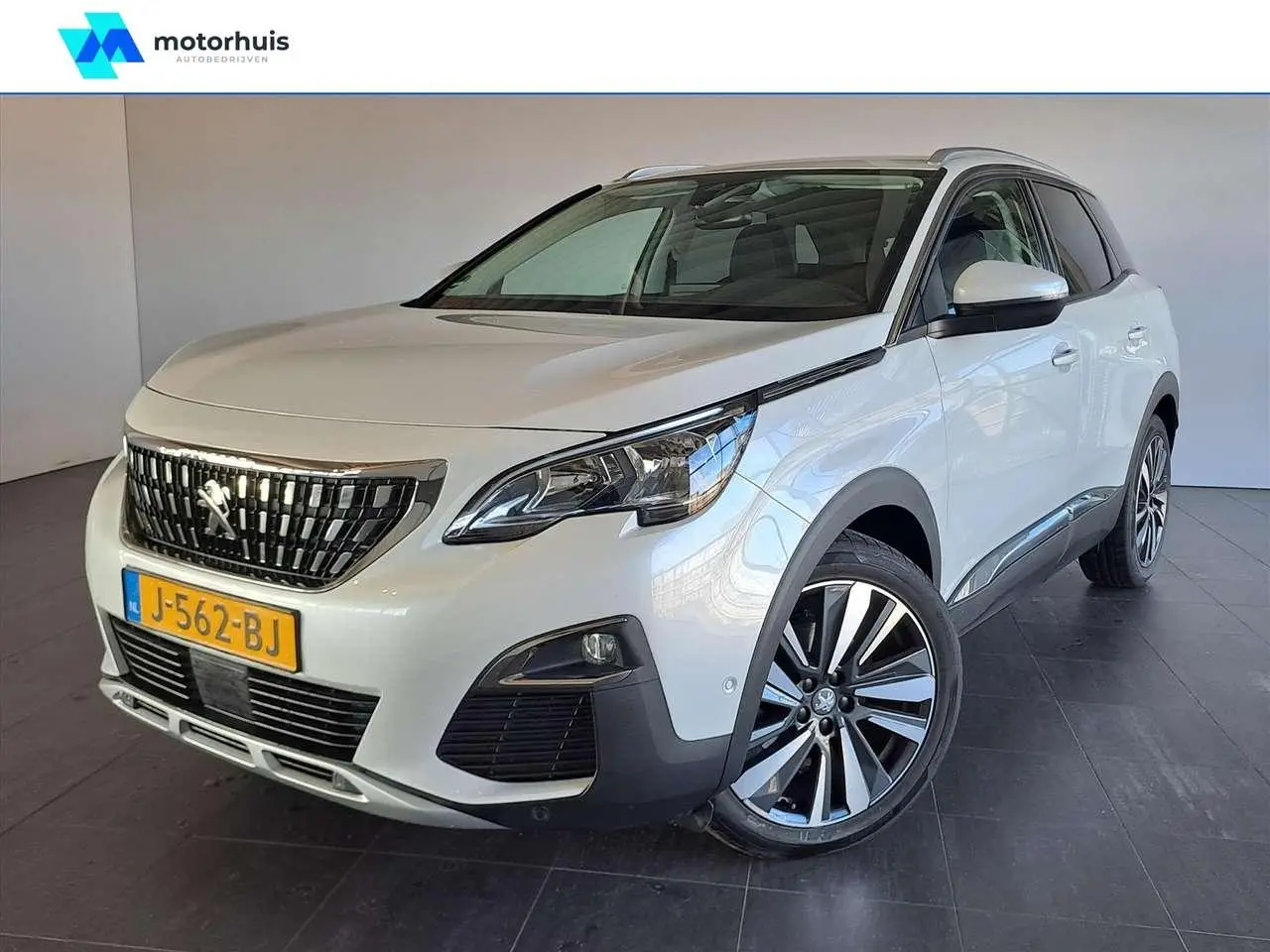 Photo 1 : Peugeot 3008 2020 Petrol