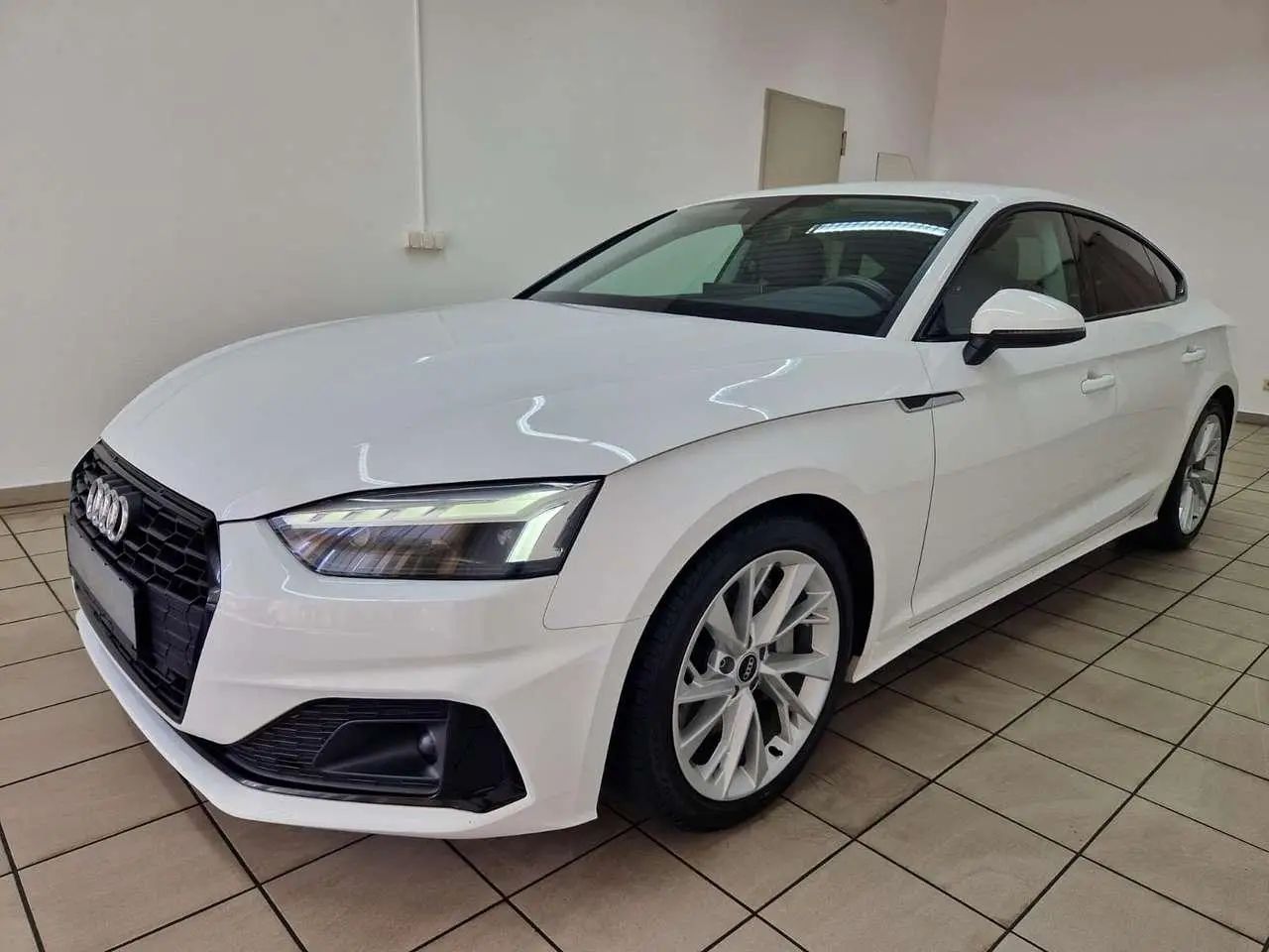 Photo 1 : Audi A5 2021 Diesel