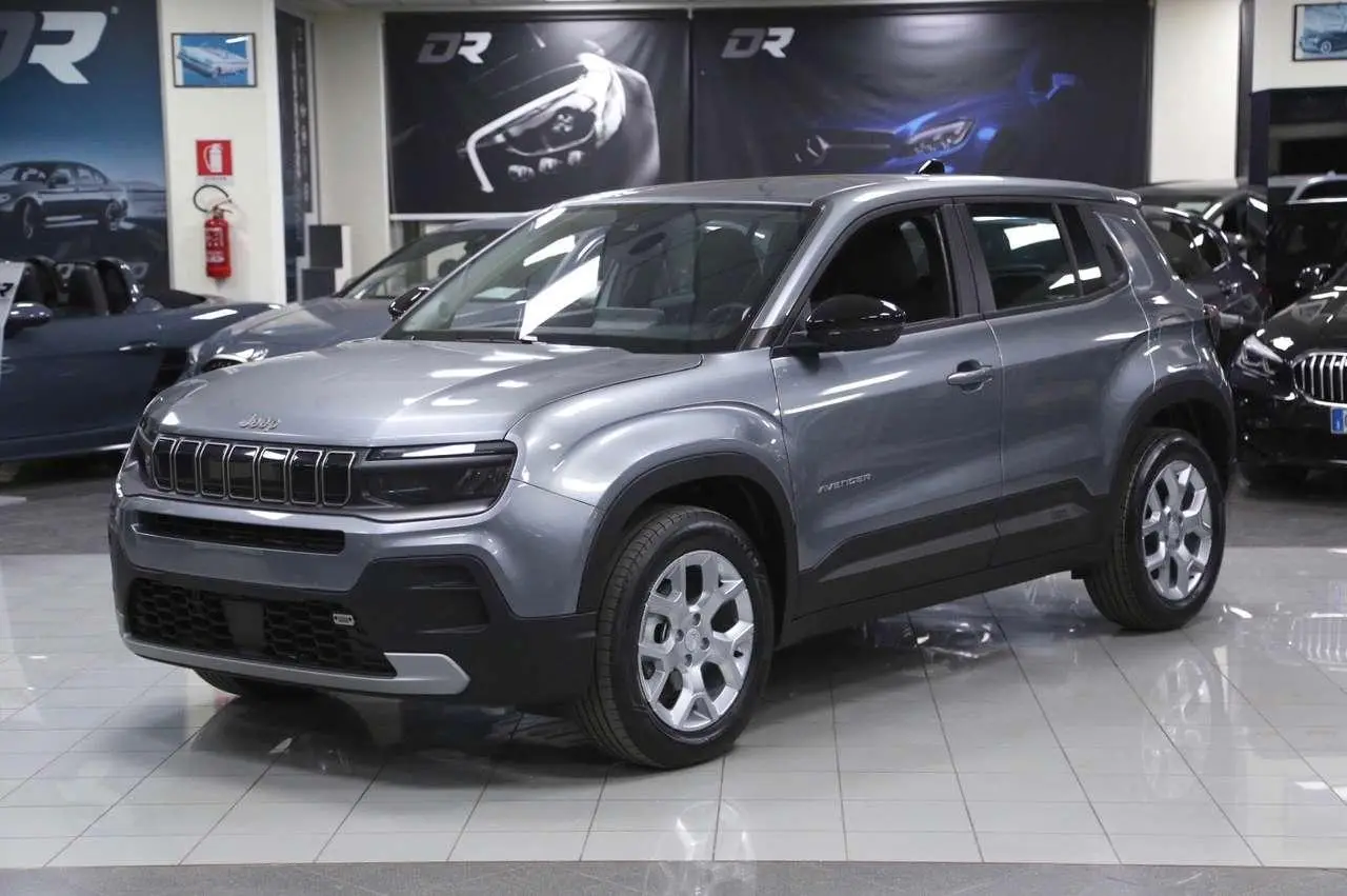 Photo 1 : Jeep Avenger 2024 Petrol