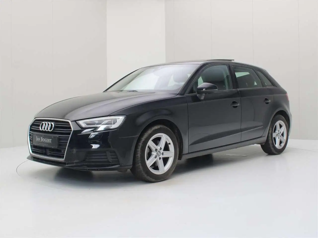 Photo 1 : Audi A3 2019 Essence