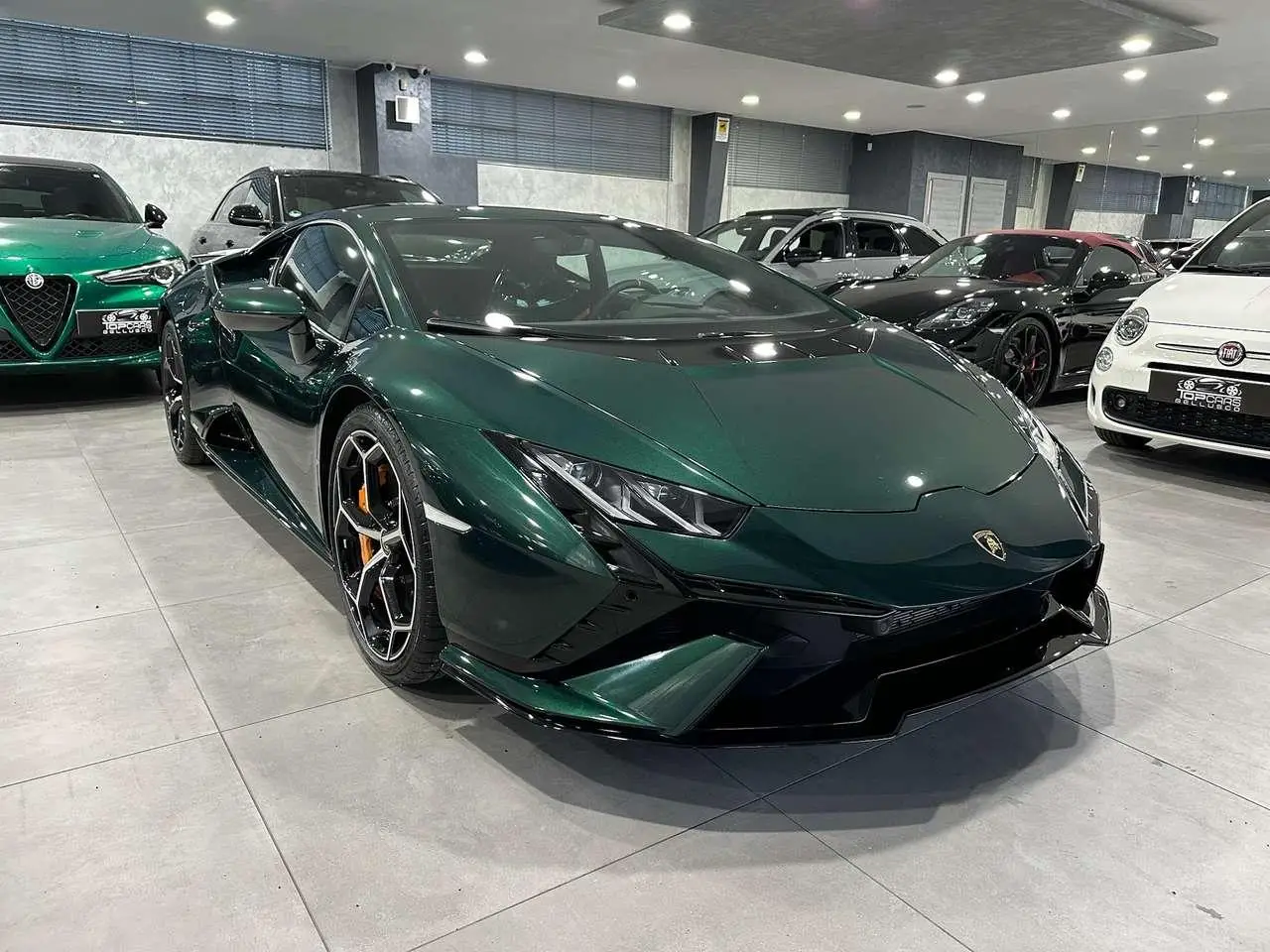 Photo 1 : Lamborghini Huracan 2023 Petrol