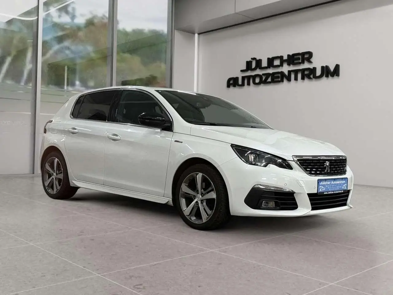 Photo 1 : Peugeot 308 2019 Essence