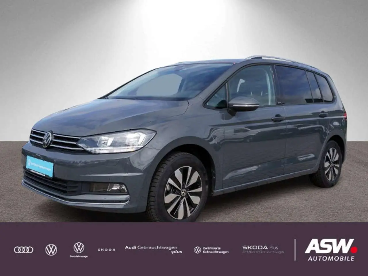 Photo 1 : Volkswagen Touran 2024 Essence