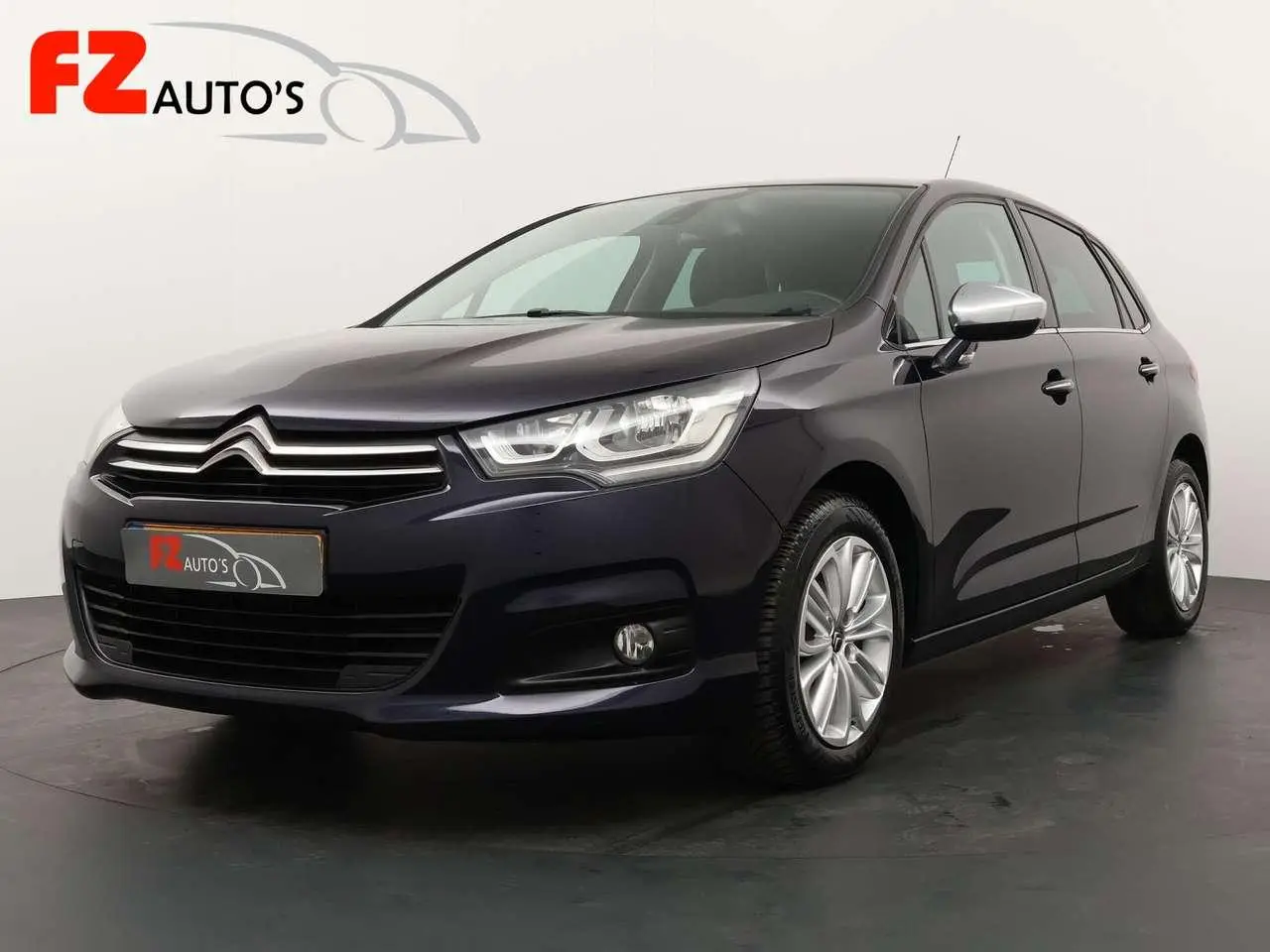 Photo 1 : Citroen C4 2015 Petrol